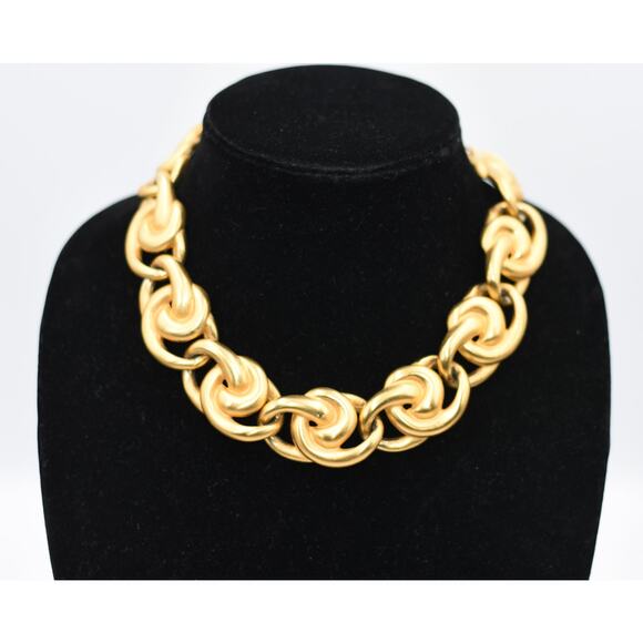Ann Klein Vintage Chunky Goldtone Dimensional Knot Chunky Collar Necklace - Picture 2 of 4